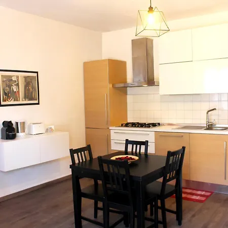 Ca' Nobil Oda ve Kahvaltı Bernate Ticino